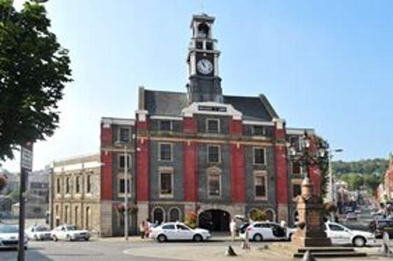 Awen Town Hall